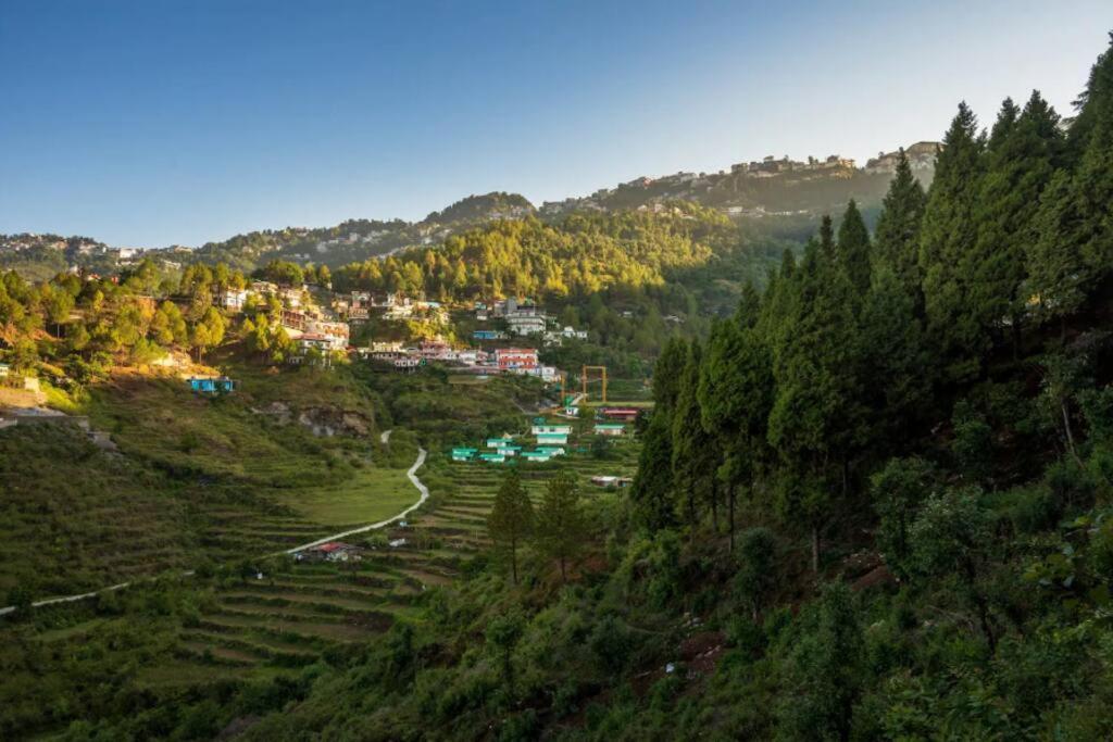 The Hill Story, Entire Chalet, Offbeat,Cozy Mussoorie Kültér fotó